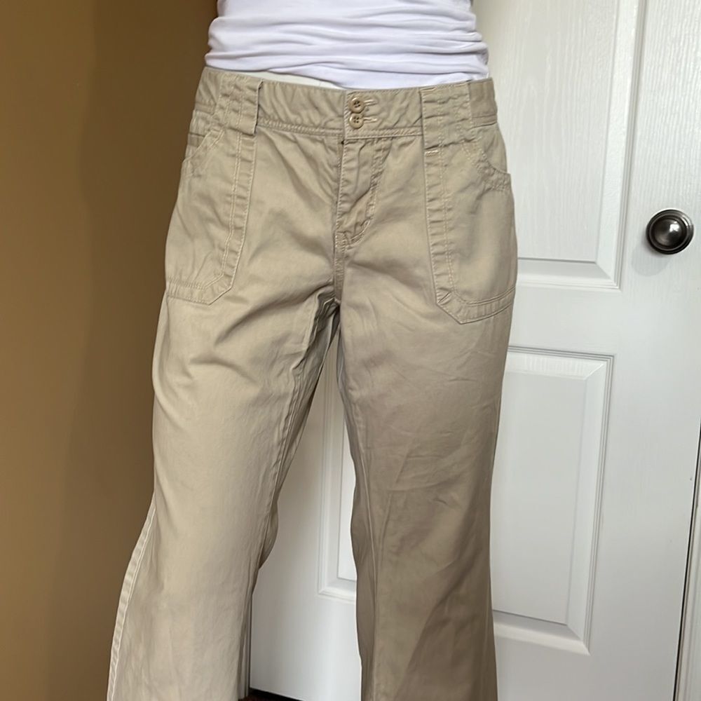 Low waist, size 13/14 but 12 is more true size - Picture 2 of 16